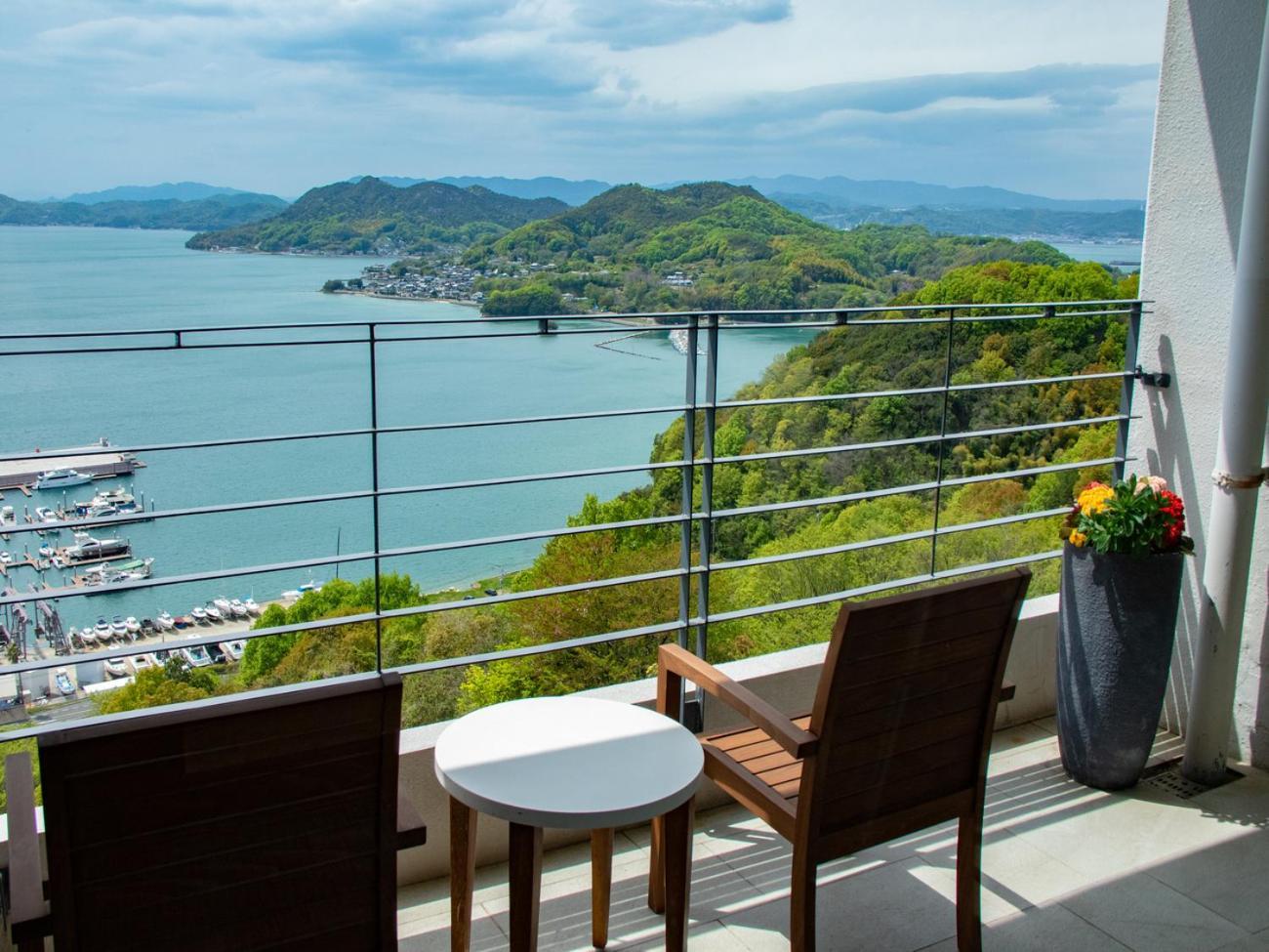 เบลลา วิสตา สปา แอนด์ มารีนา โอโนมิชิ Hotel โอโนะมิจิ ภายนอก รูปภาพ